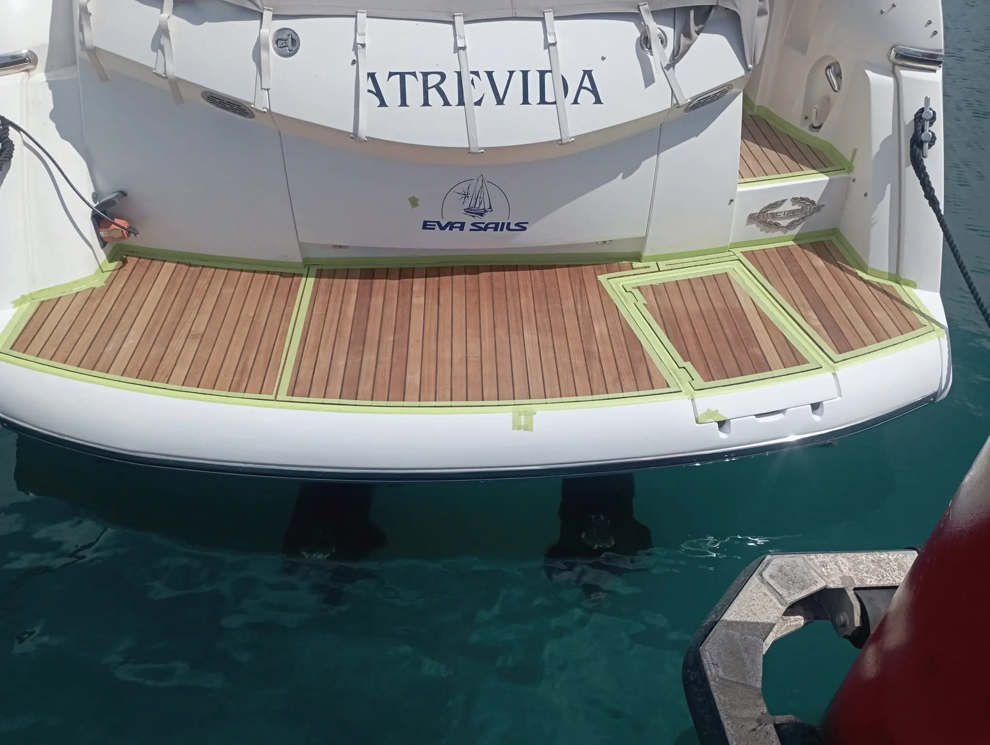 Somos expertos en suelos de teca! instalar una nueva cubierta de teca o restaurar una antigua