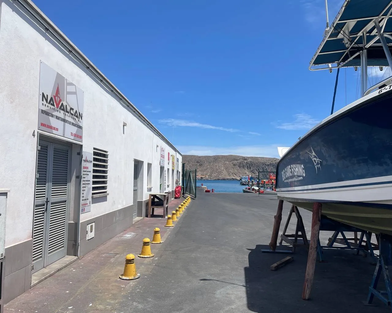 entrada de empresa naitica